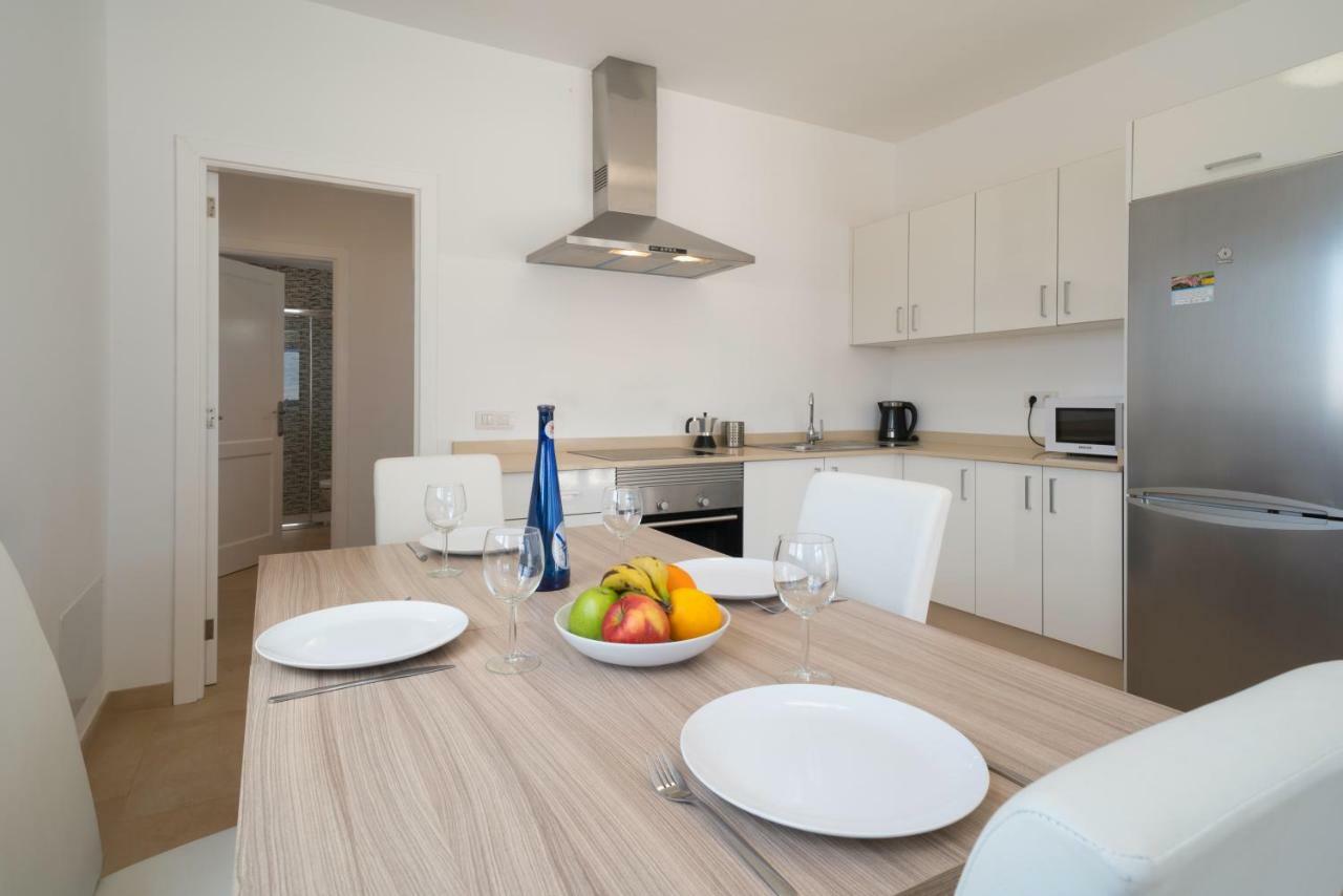 Calimas Apartment Калета де Себо Екстериор снимка